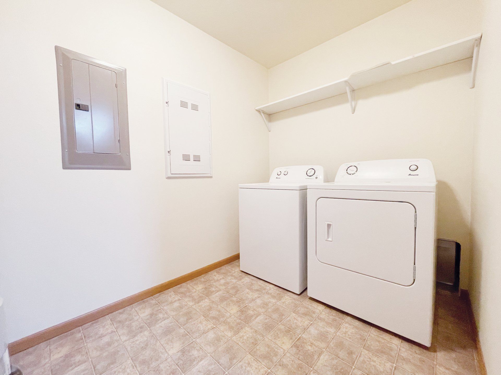 Sunset Pointe Apartments at IMM Apartments in Minot, North Dakota