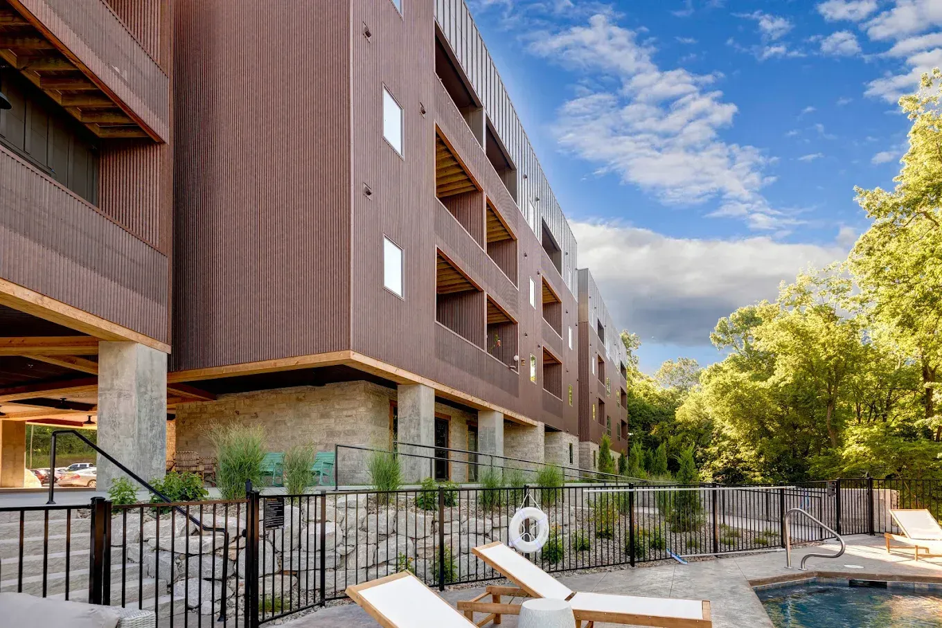 Quarry Town Apartments at IMM Apartments in Springfield Missouri