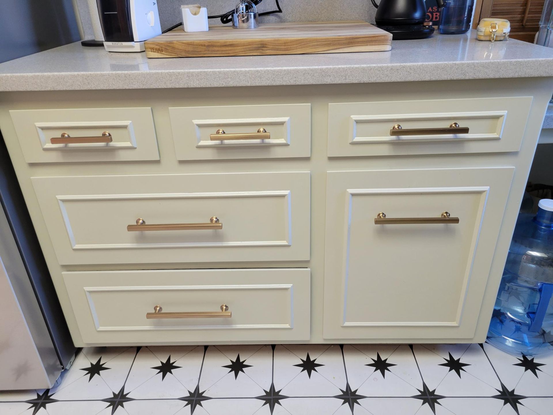 after cabinet refinishing services