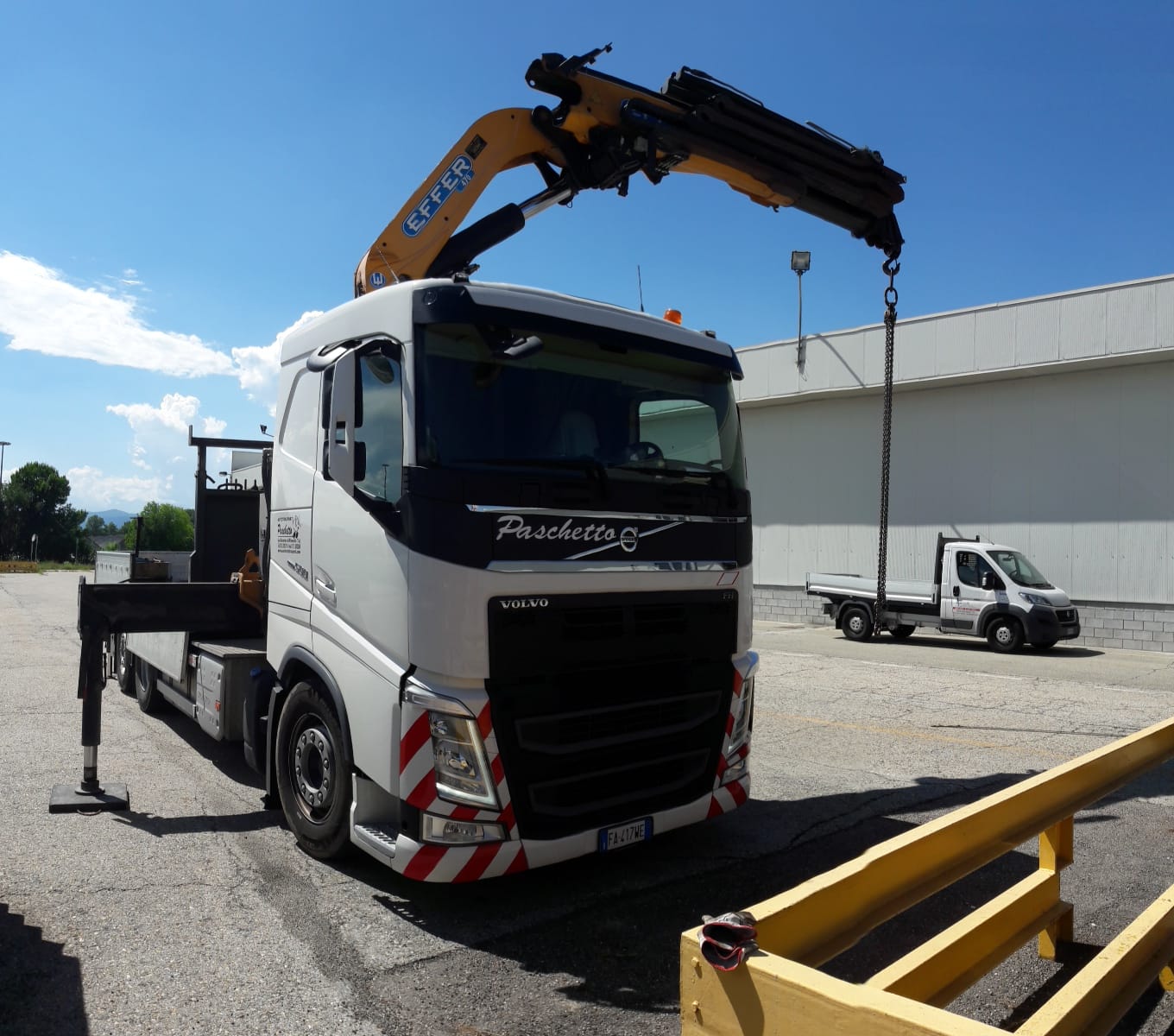 Trasporto mezzo edile