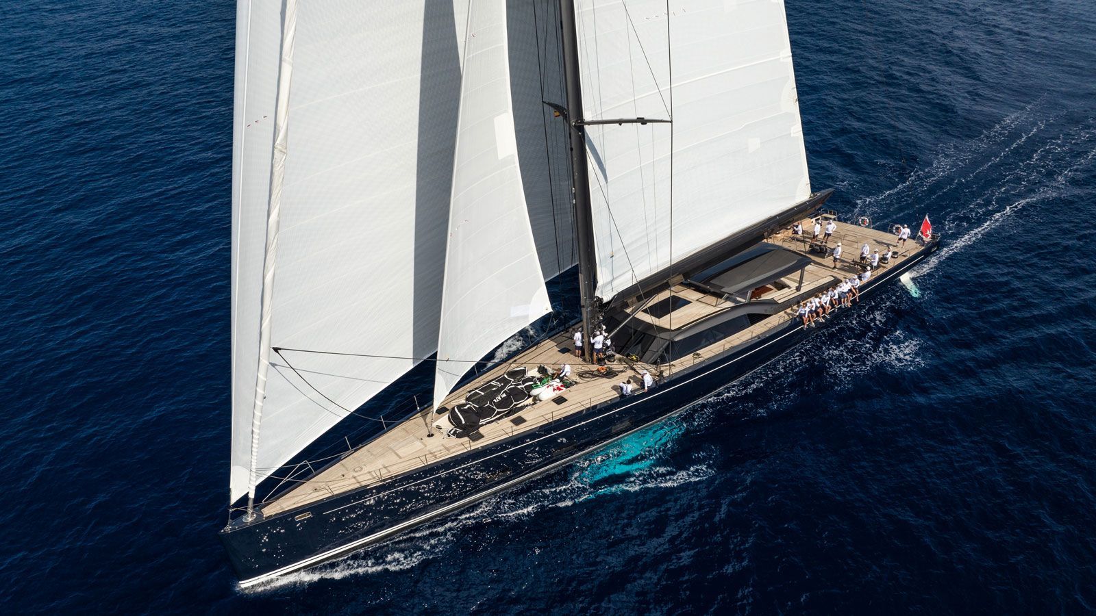 royal huisman sy nilaya