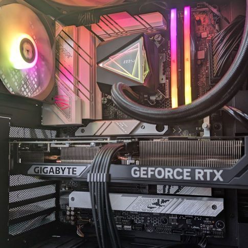 Custom PC build 11
