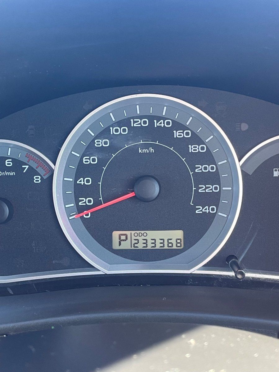 A Close Up of a Car 's Speedometer With the Number P on It — Pelican Motors Service Centre In Caloundra West, QLD 