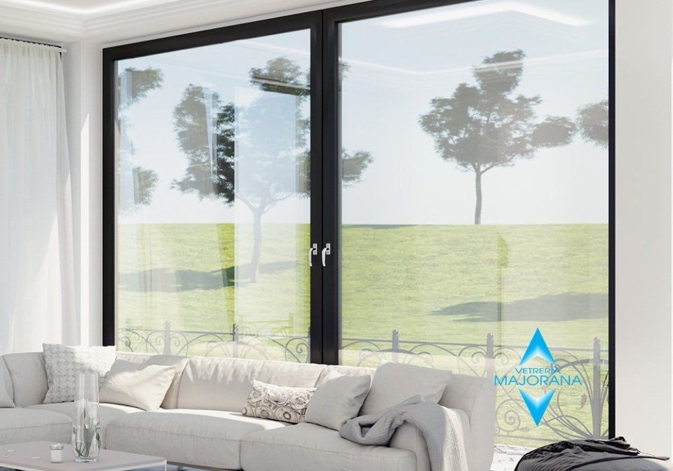 porte vetrate scorrevoli per zona giorno