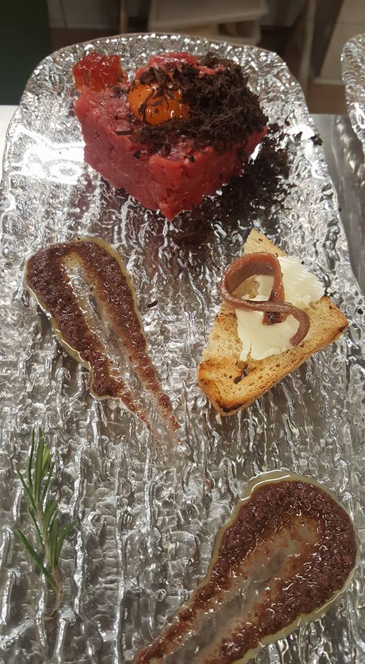 Crouton with anchovies and butter