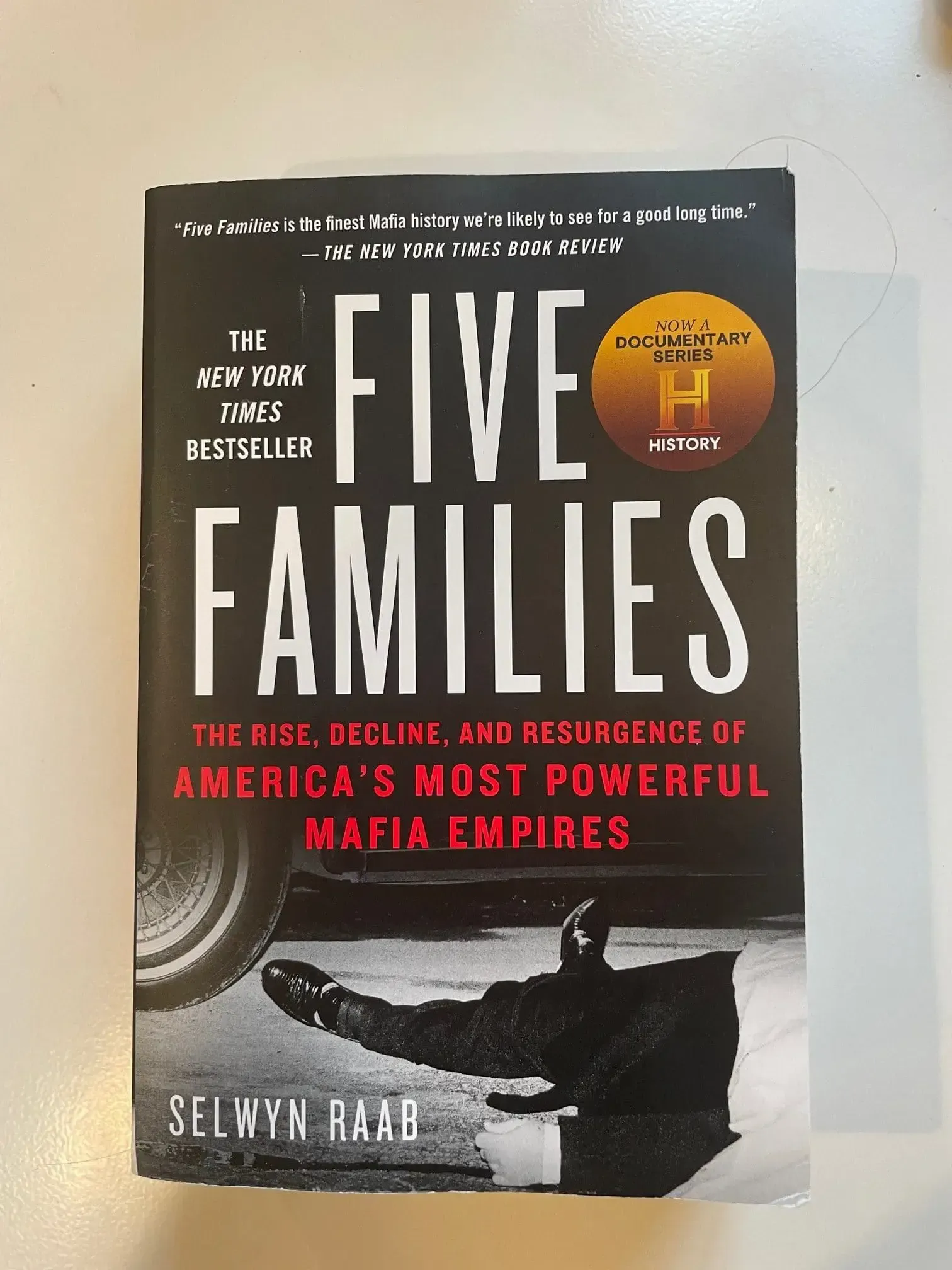 A book titled five families by selwyn raab