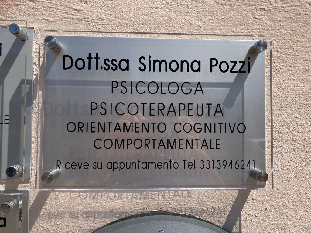 Targa Dott.ssa Pozzi
