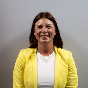 Headshot of Sandy Lineback, Vice President of Finance for KSSG.