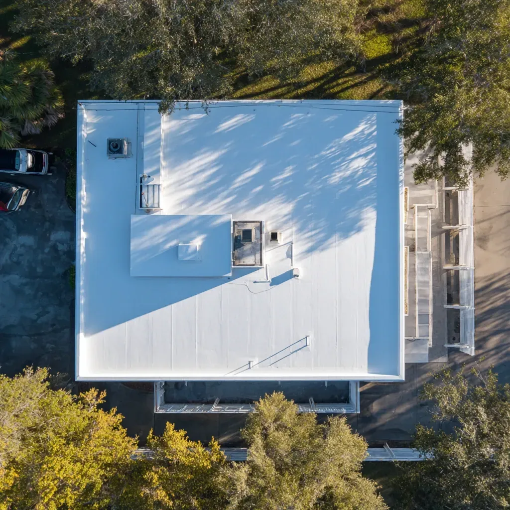 Partner with Riverview’s best for high-performance commercial roof maintenance Riverview FL designed for asset longevity.