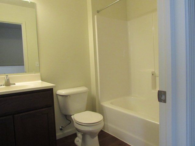 Bathroom | Cardinal Corners