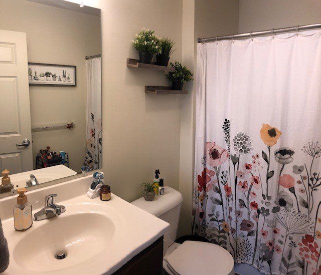 Bathroom | Cardinal Corners