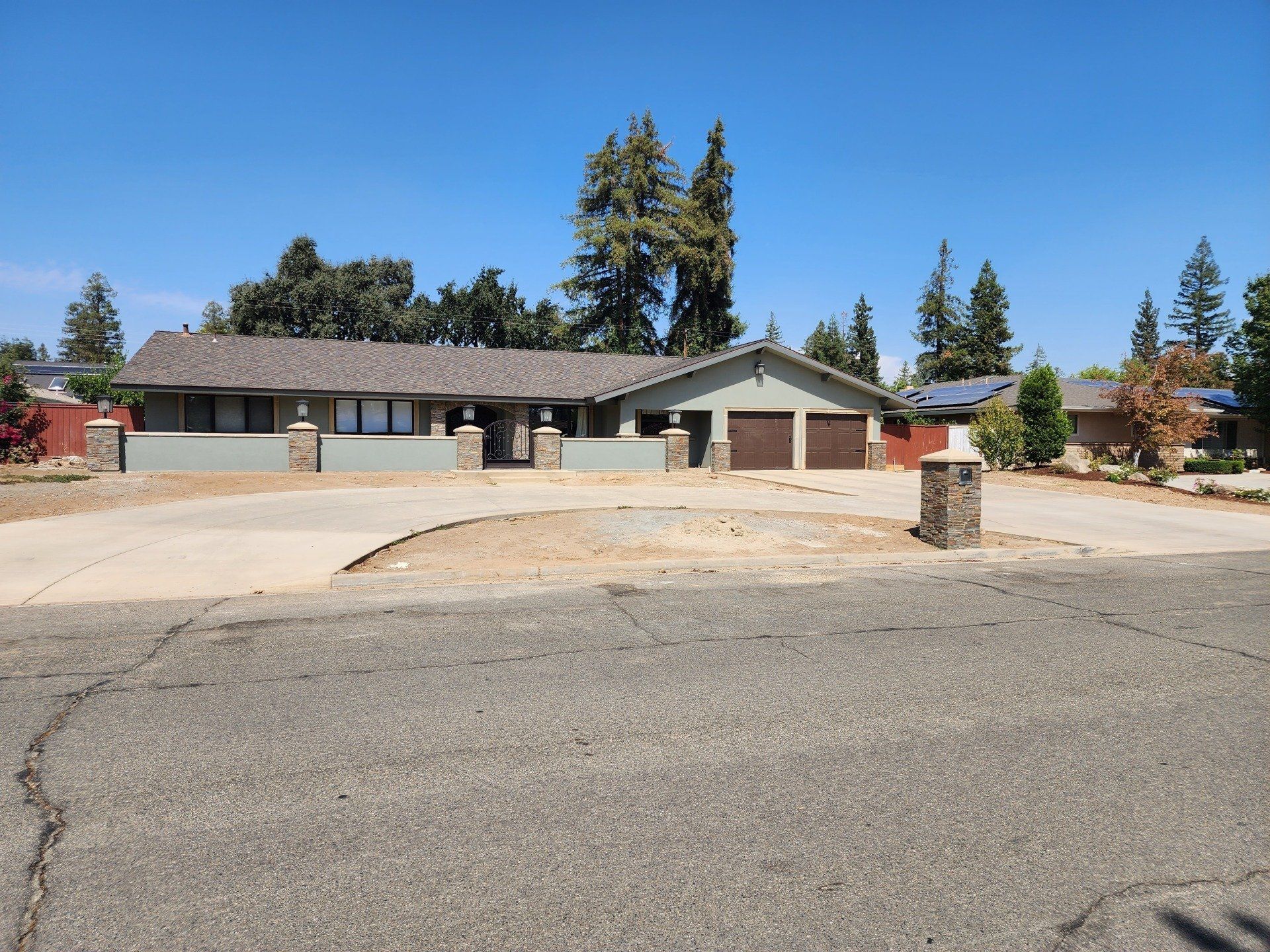 Infront of House Design — Fresno, CA — Big Valley