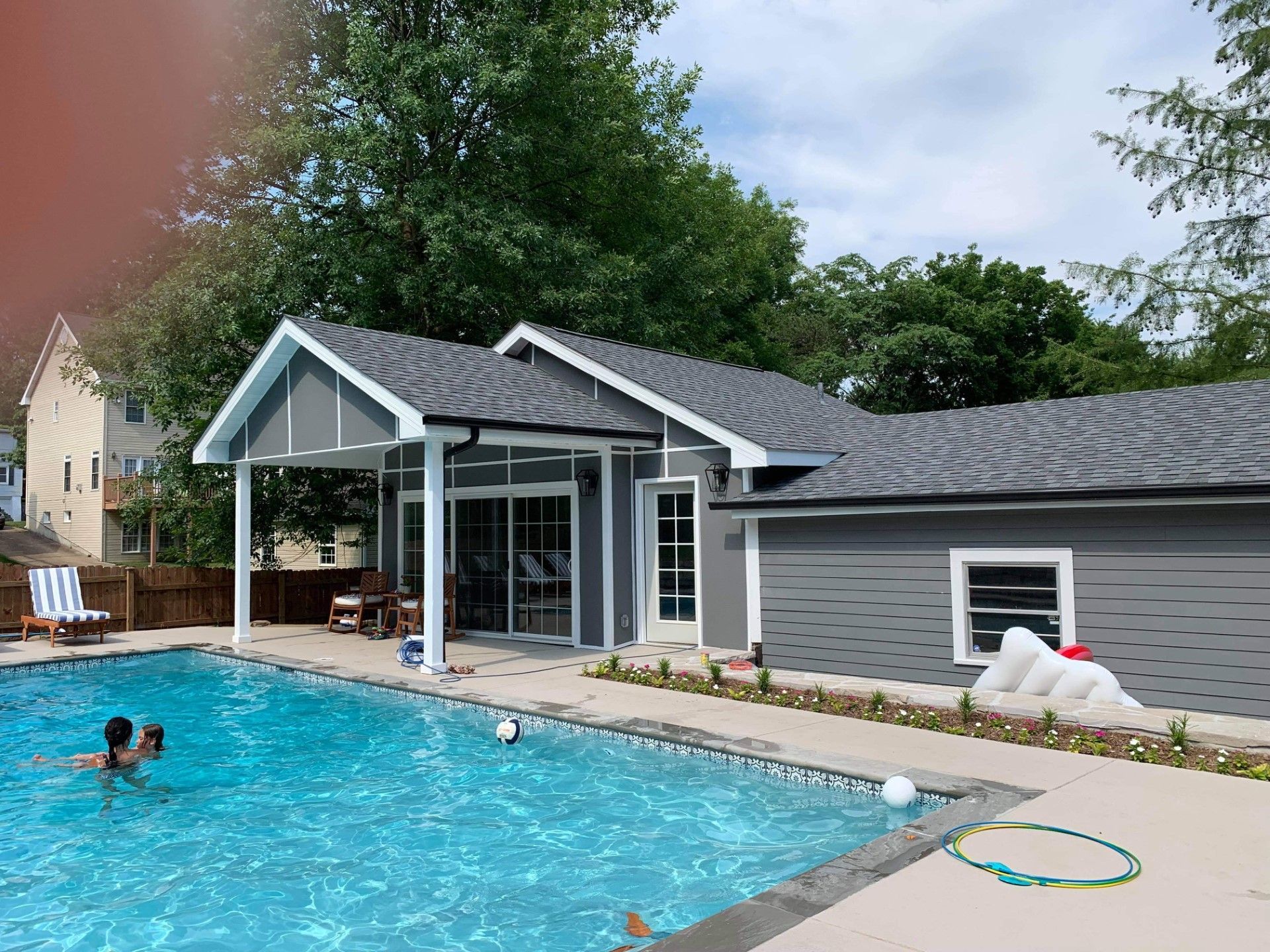 Exterior Painting - PrettyNPaint