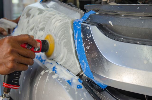 Detalii despre polisarea farurilor la masini. asctuningautobacau.dudaone.com