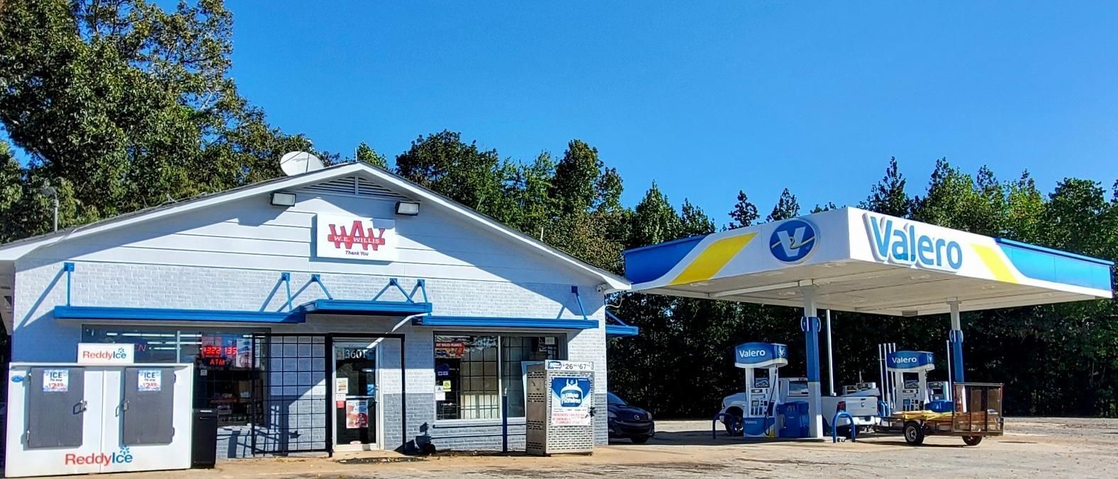 W.E. Willis convenience store & liquor store