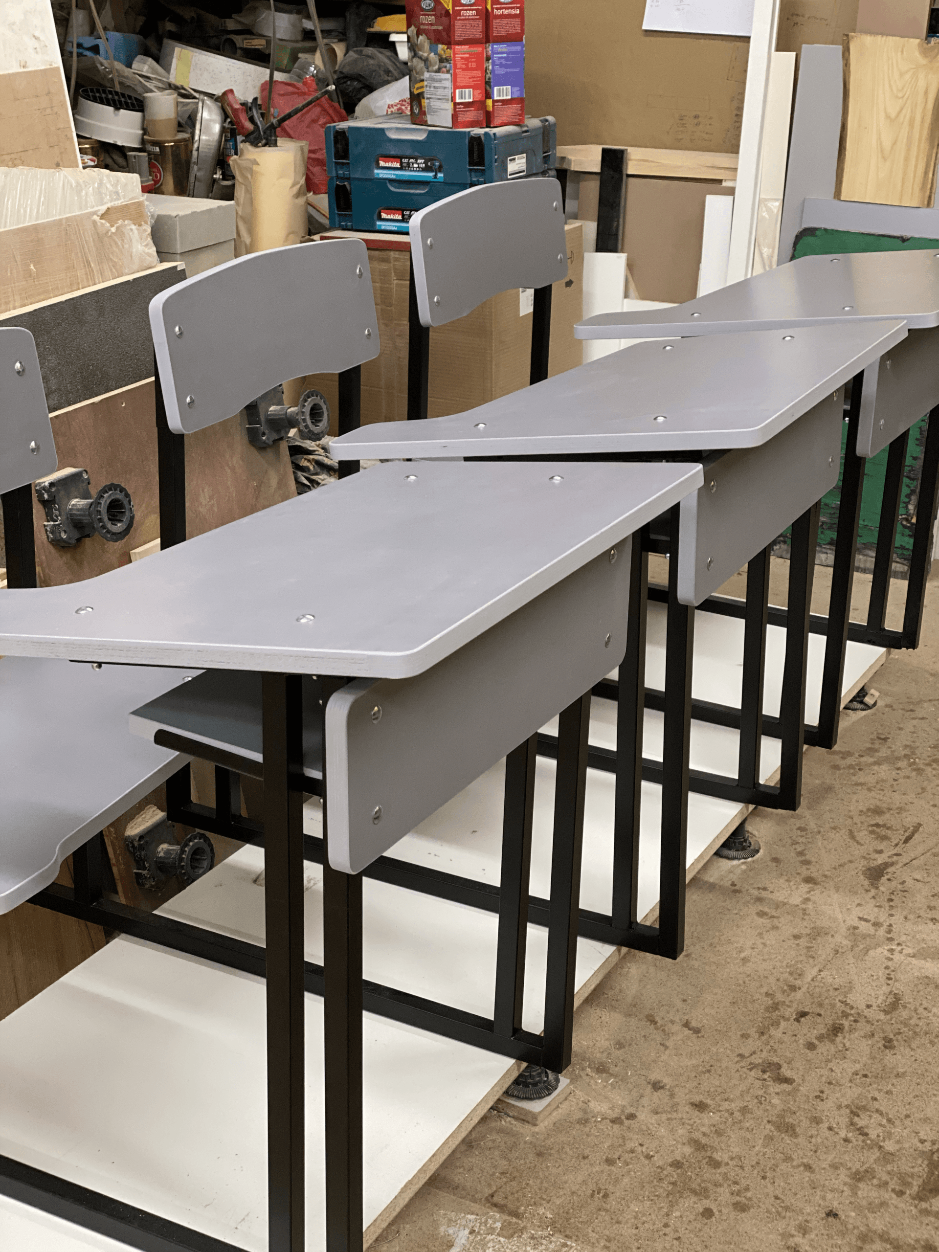 skola, skola galdi, skolas krēsli