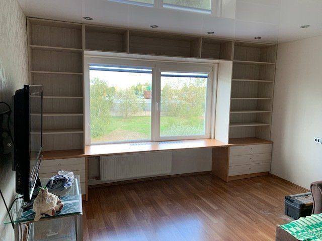 Drēbju skapji, Iebūvētie skapji, Auditoriju krēsli,