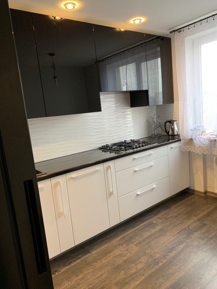 Mēbeles, mēbeļu ražošana, virtuves iekārtas