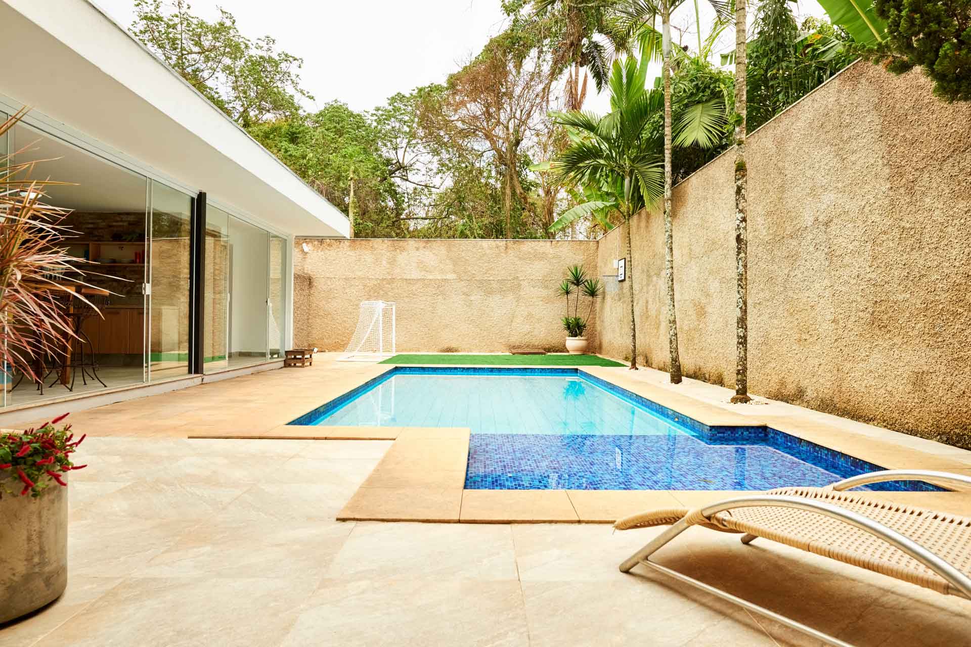 Shop Fiberglass Pools Fort Wayne, IN Platinum Pools