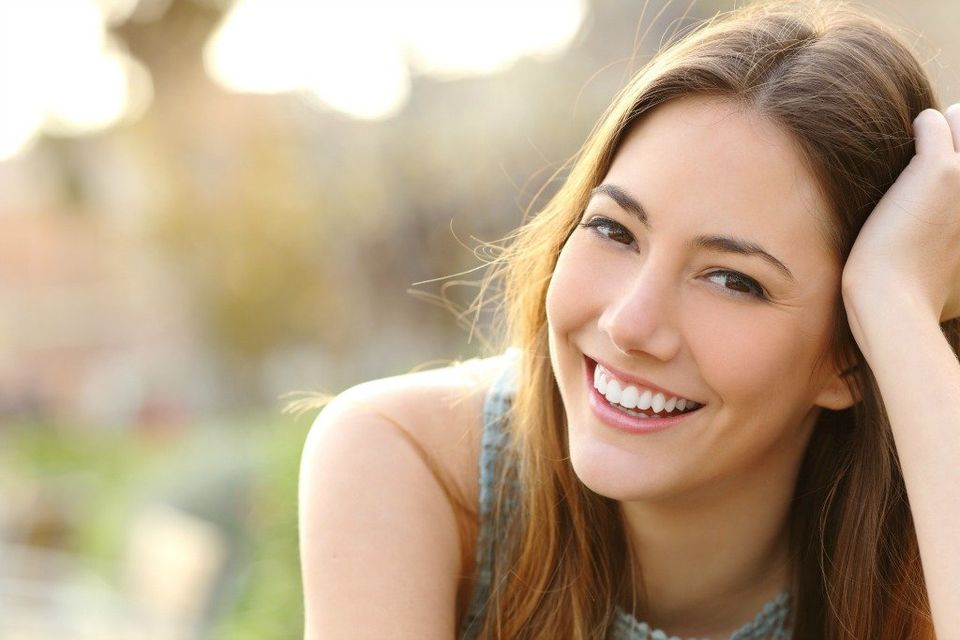 Girl smiling with great teeth