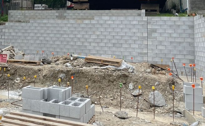 Core-filled block retaining walls