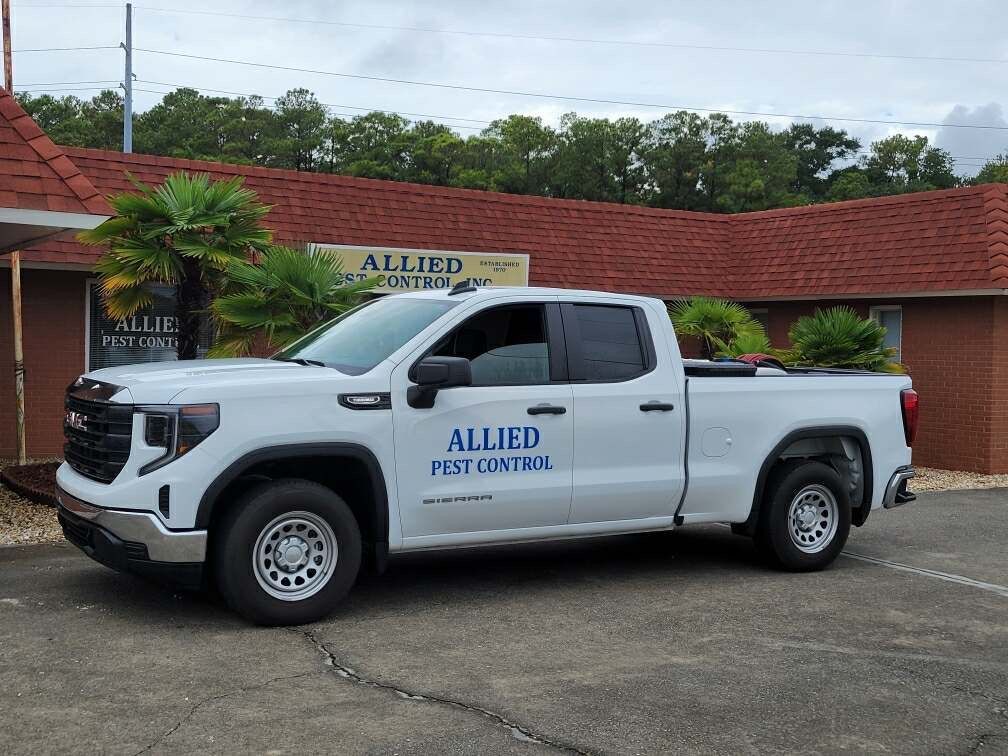 Spraying Pesticide On Plants — Carolina Beach, NC — Allied Pest Control Spraying Pesticide On Plants — Carolina Beach, NC — Allied Pest Control