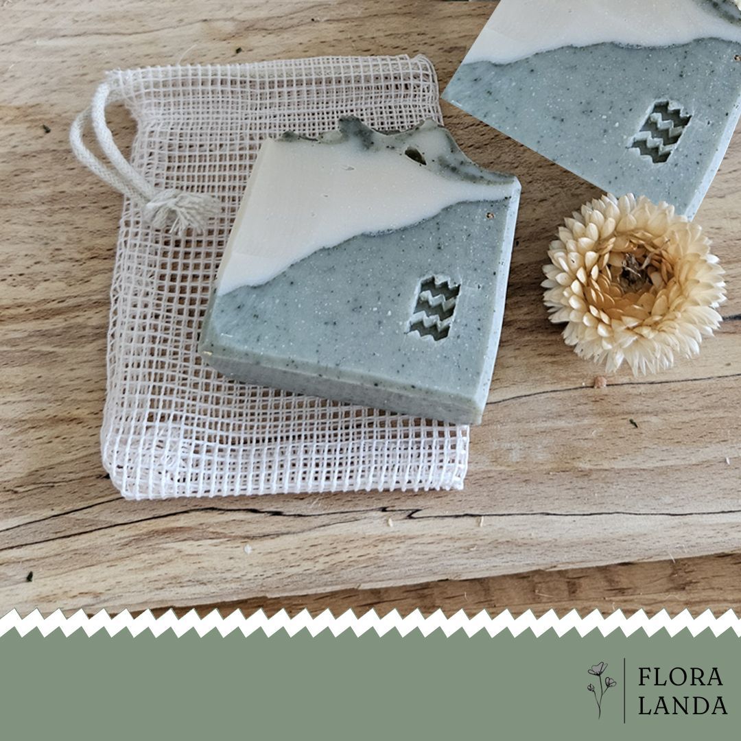 Groene en witte klei zeep