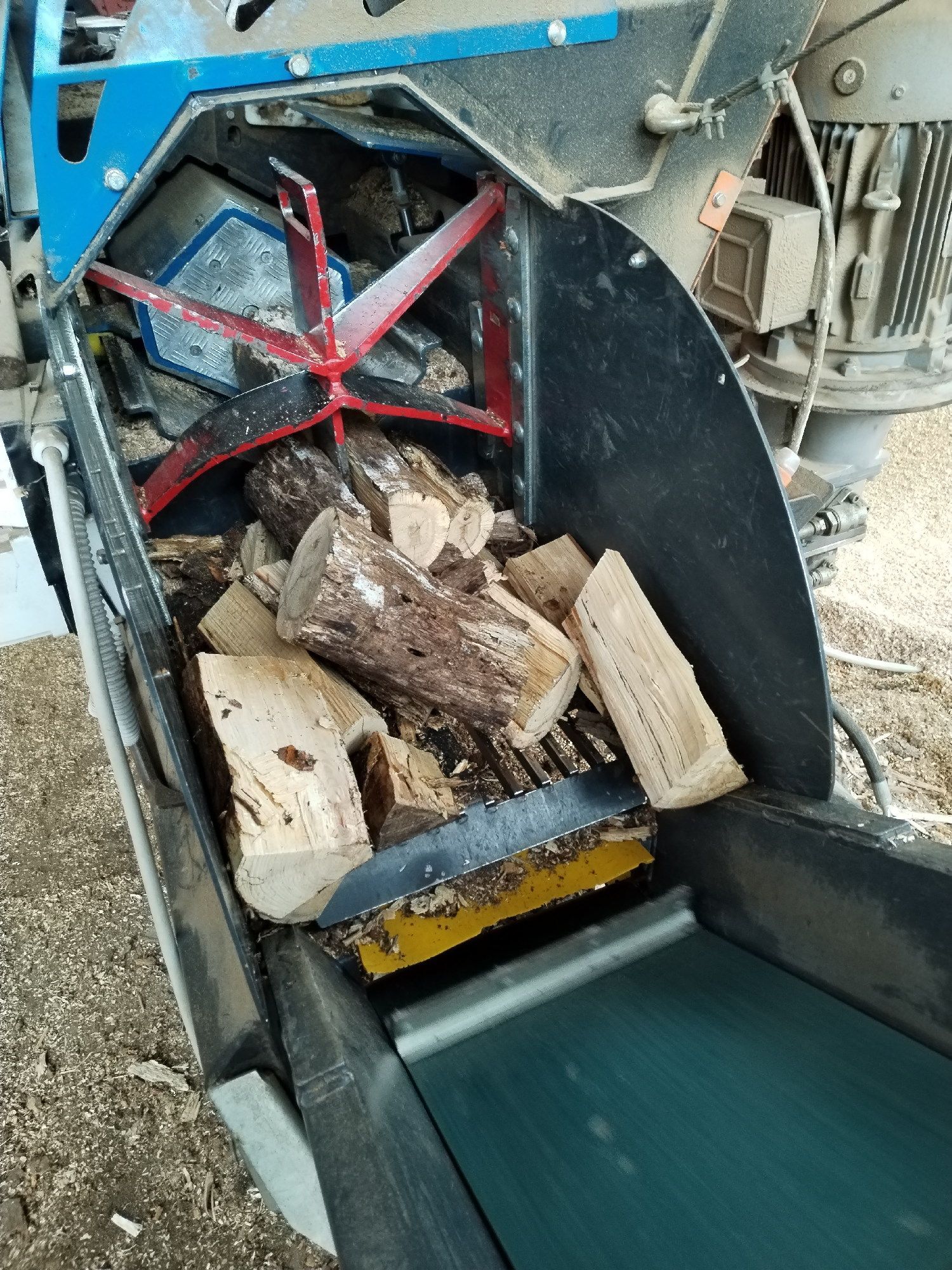 pezzatura legna da ardere Jacquemod F.lli Aosta