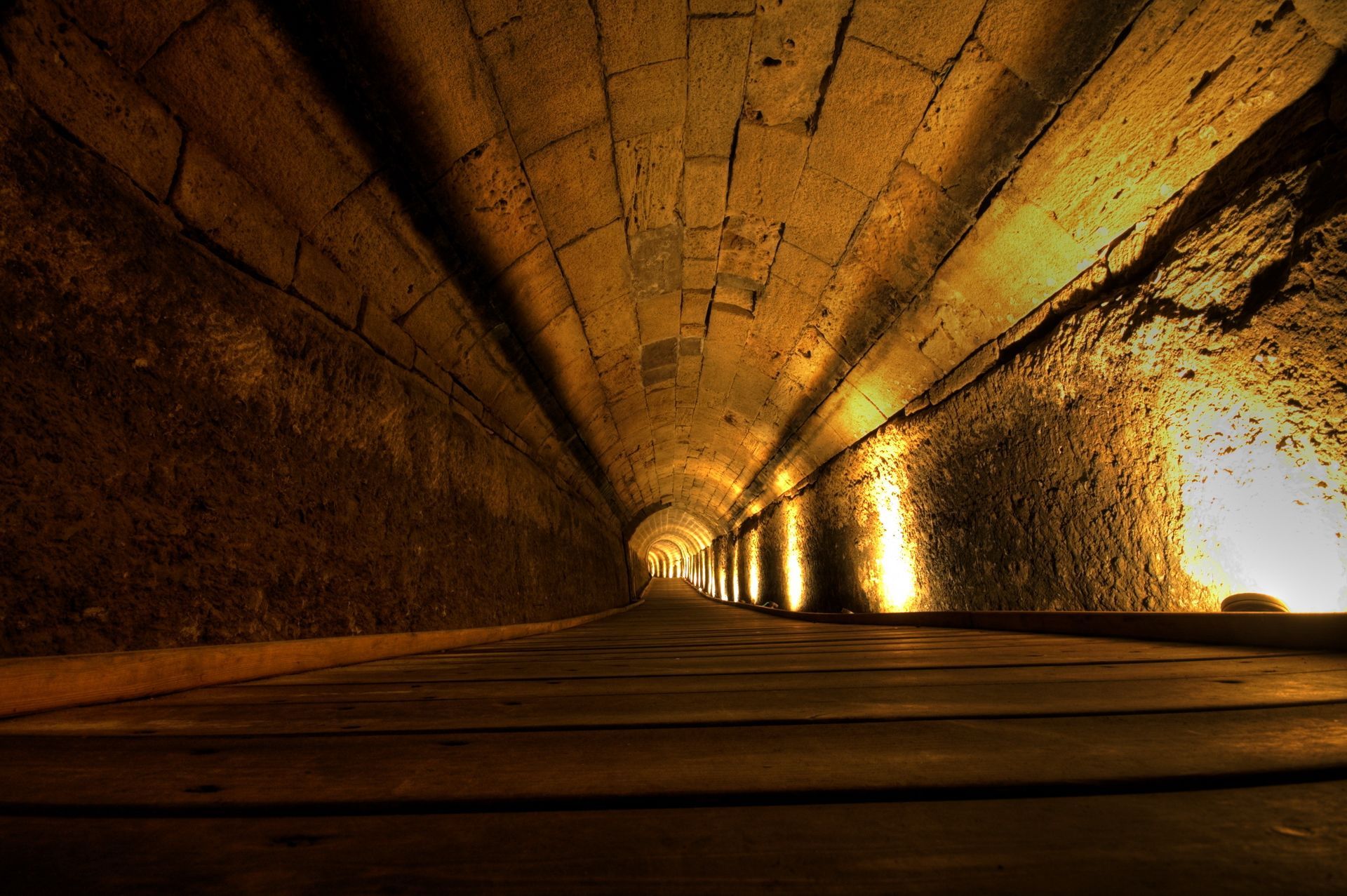 מנהרת הטמפלרים עכו העתיקה