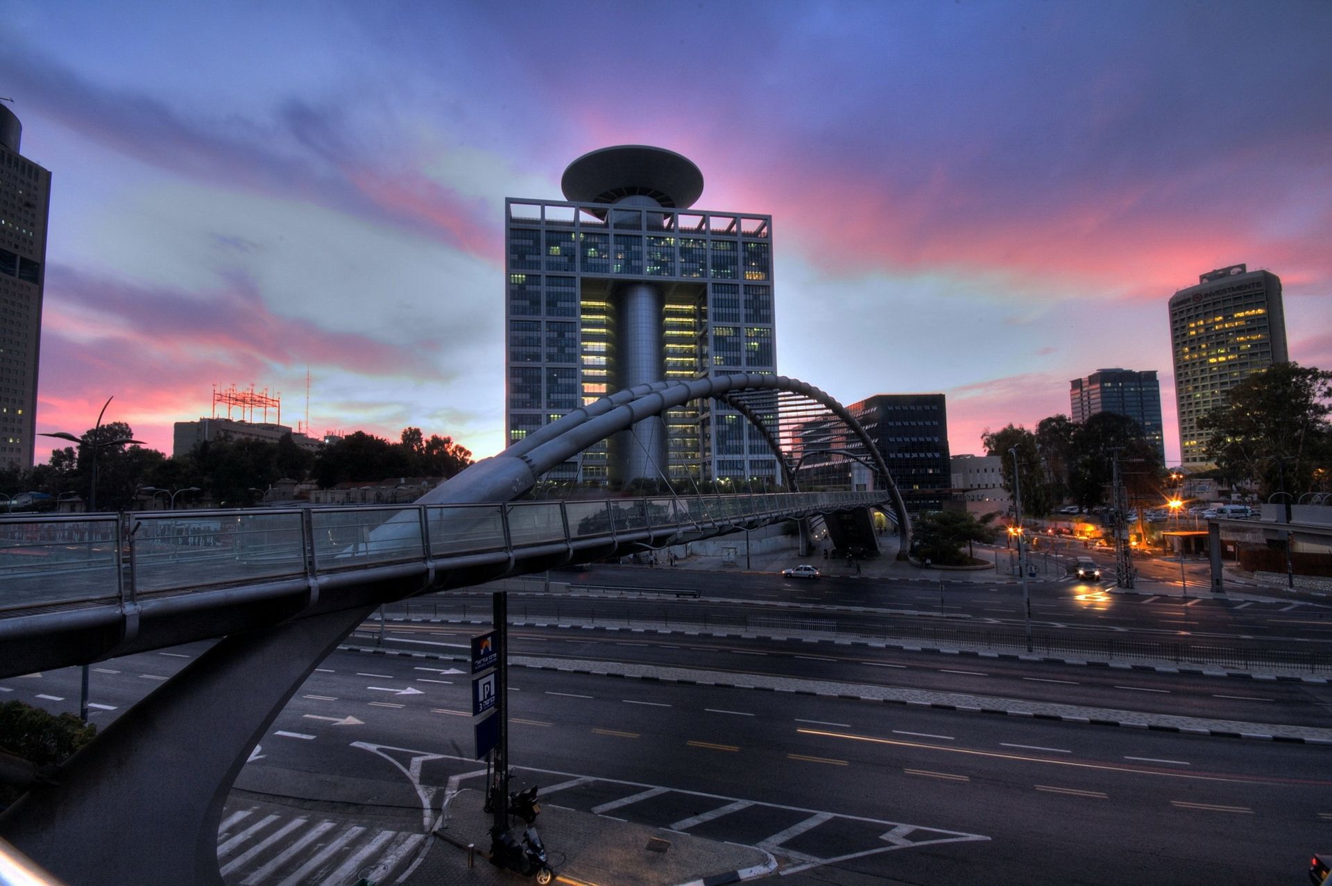 גשר הקריה תל אביב