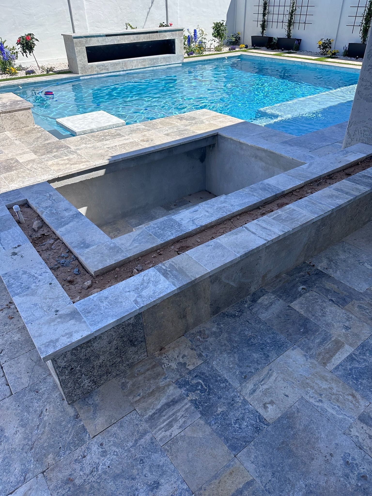 Custom Pool in Arizona by Canterra Pools