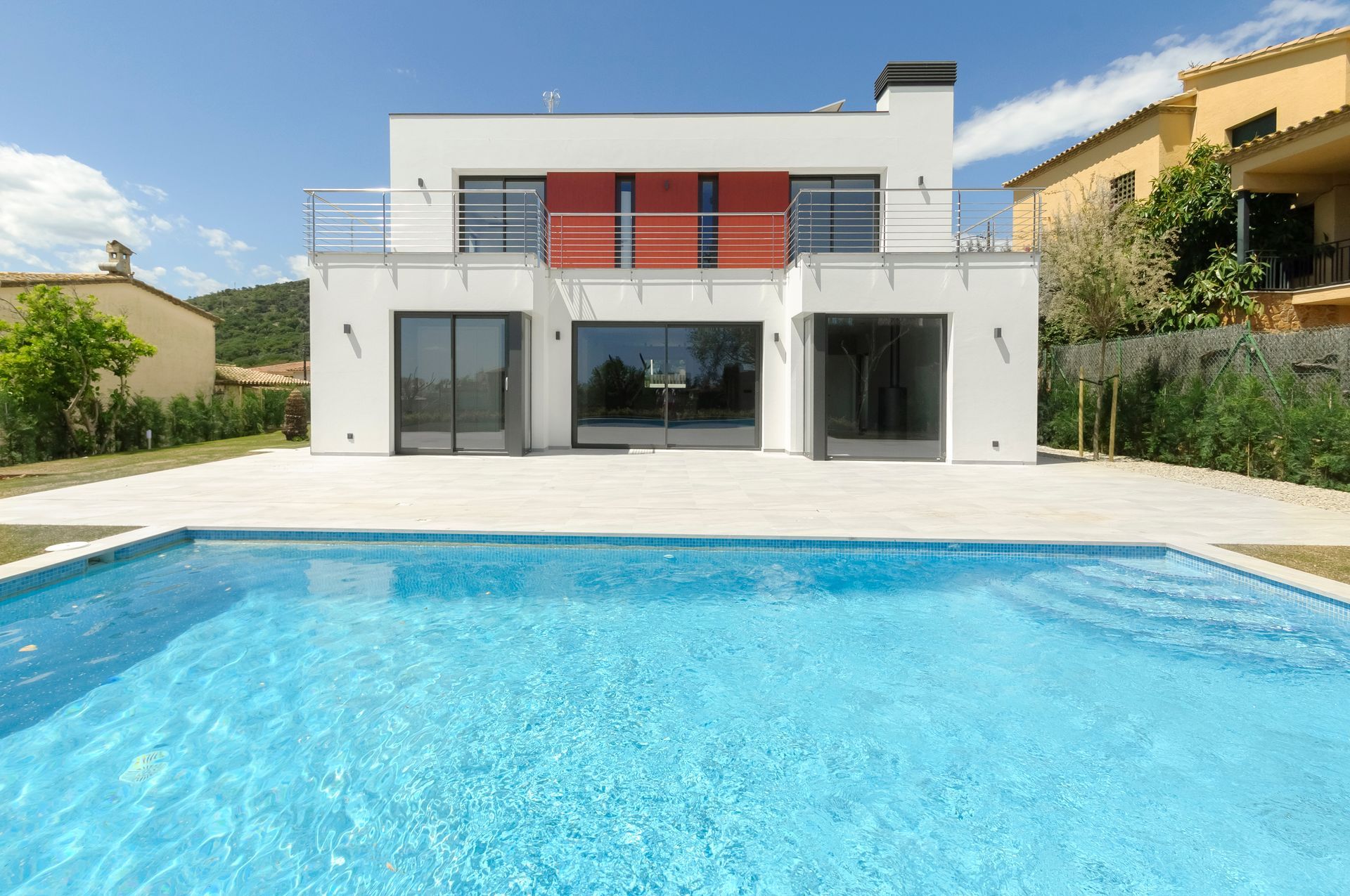 Custom Pool Builders in Arizona