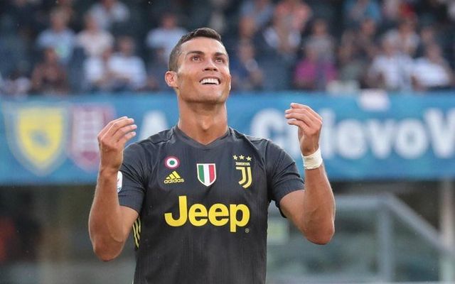 Cristiano Ronaldo repete Rodrigo Caio e protagoniza lance pouco