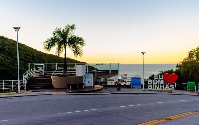 Mirante da praia de Bombas