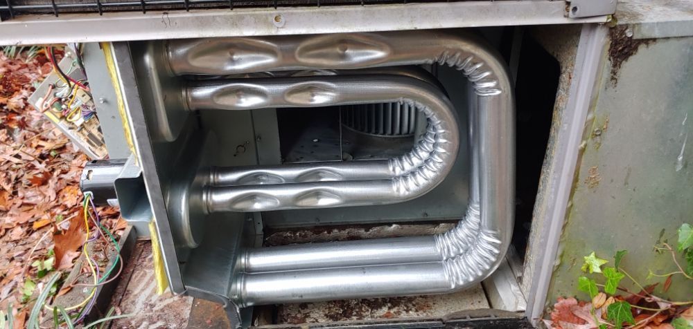 A close up of the inside of an air conditioner.