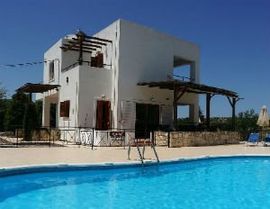 Villa Asteria, with private gated pool near Almirida, Crete
