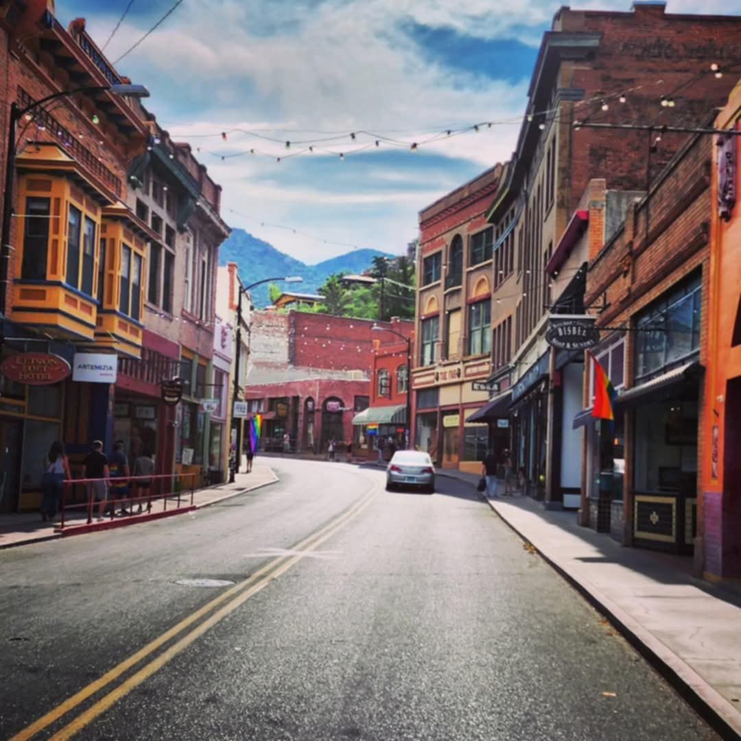 A street with a sign that says ' a ' on it