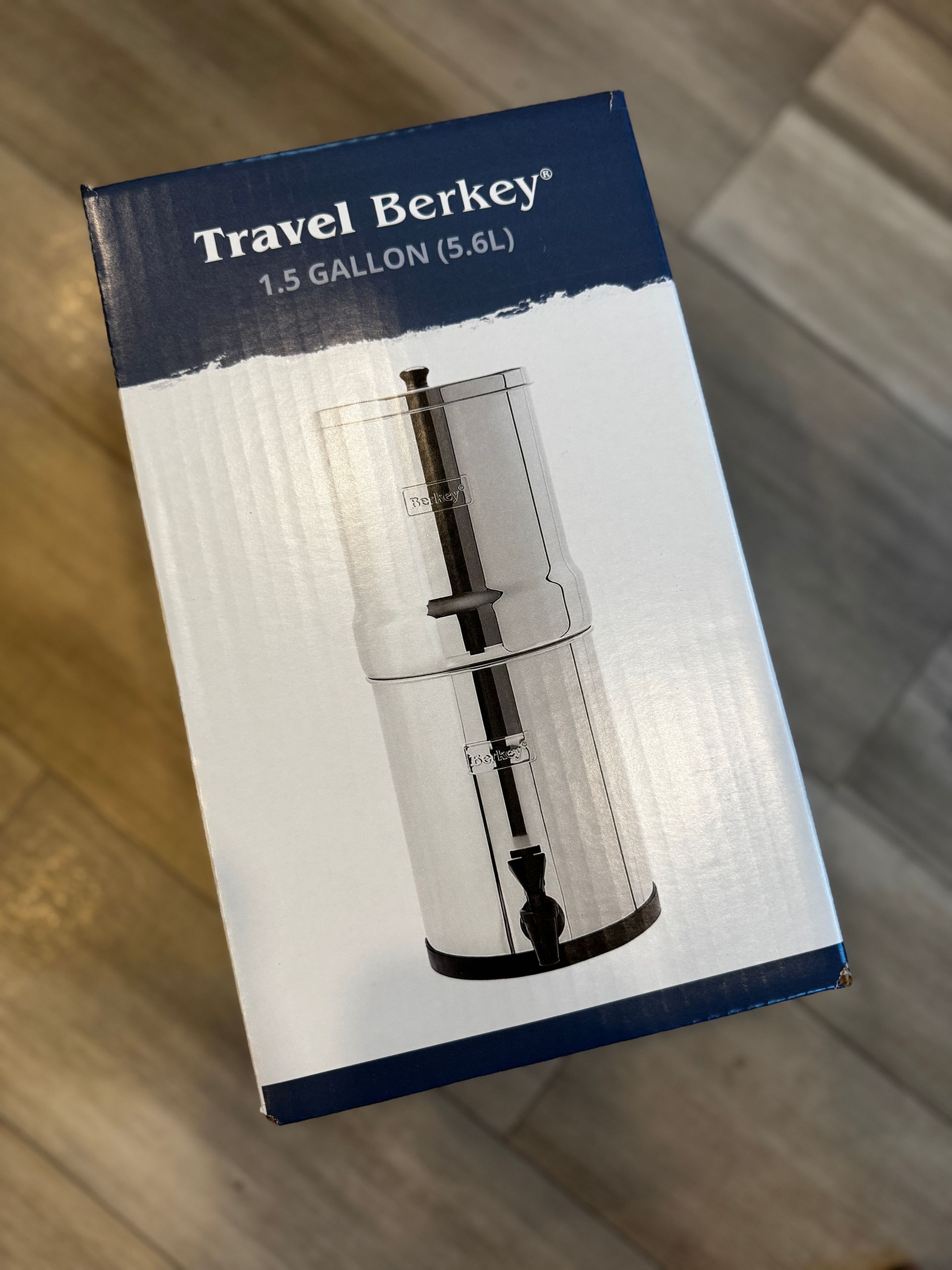 Box for a Travel Berkey water filter, showing an image of the filter.