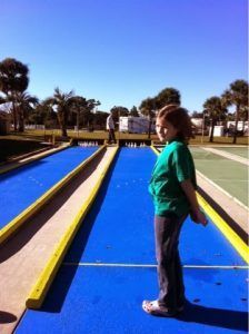 Duck pin bowling