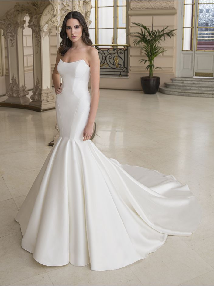 Modern Mermaid Wedding Dresses | Sexy Wedding Gowns in Lancaster, Pa Bridal Shop