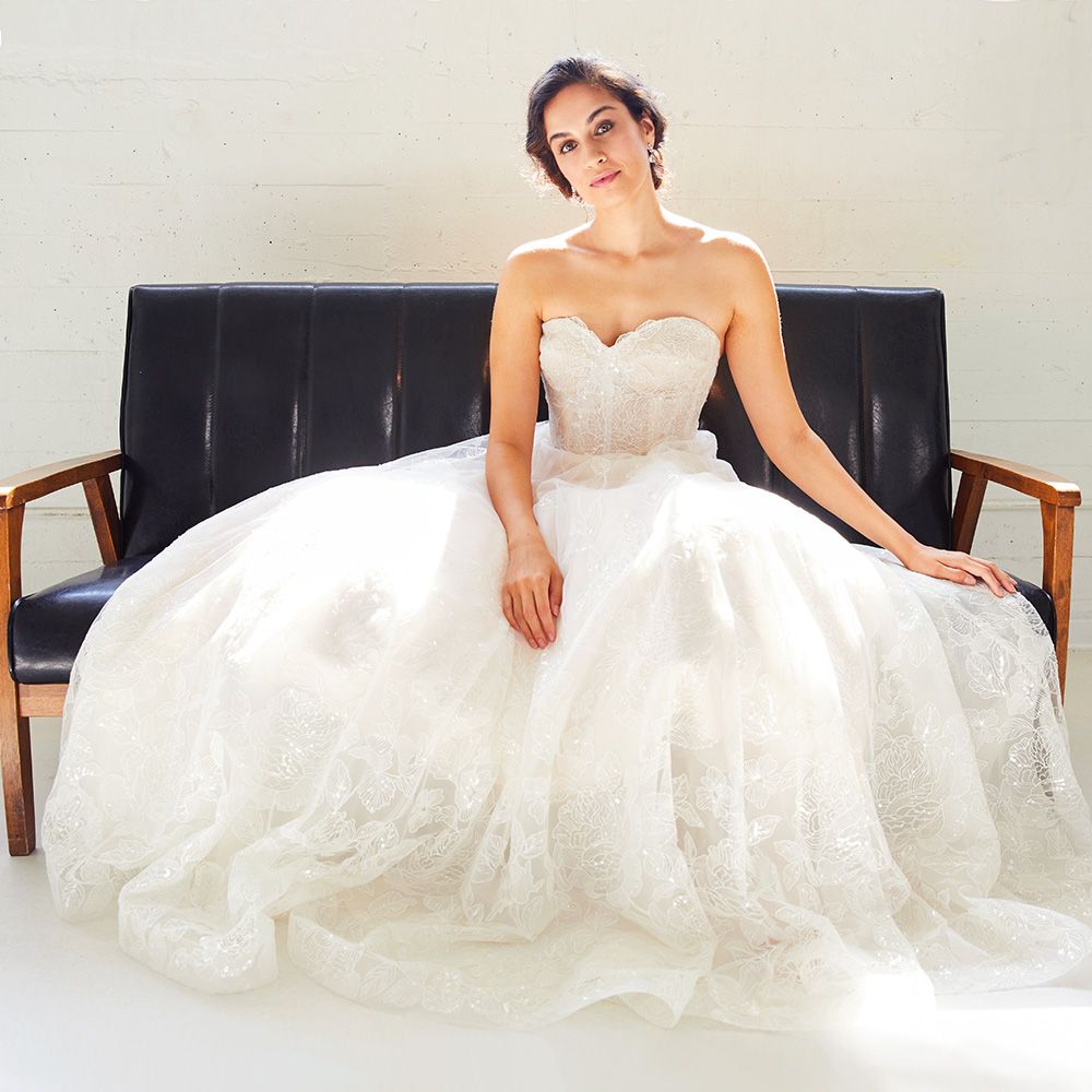 Lancaster pa bridal salon veritey bride 717 799 2204 allure bridals