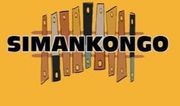 Un montón de cuchillos están alineados en fila con la palabra simankongo sobre un fondo amarillo.