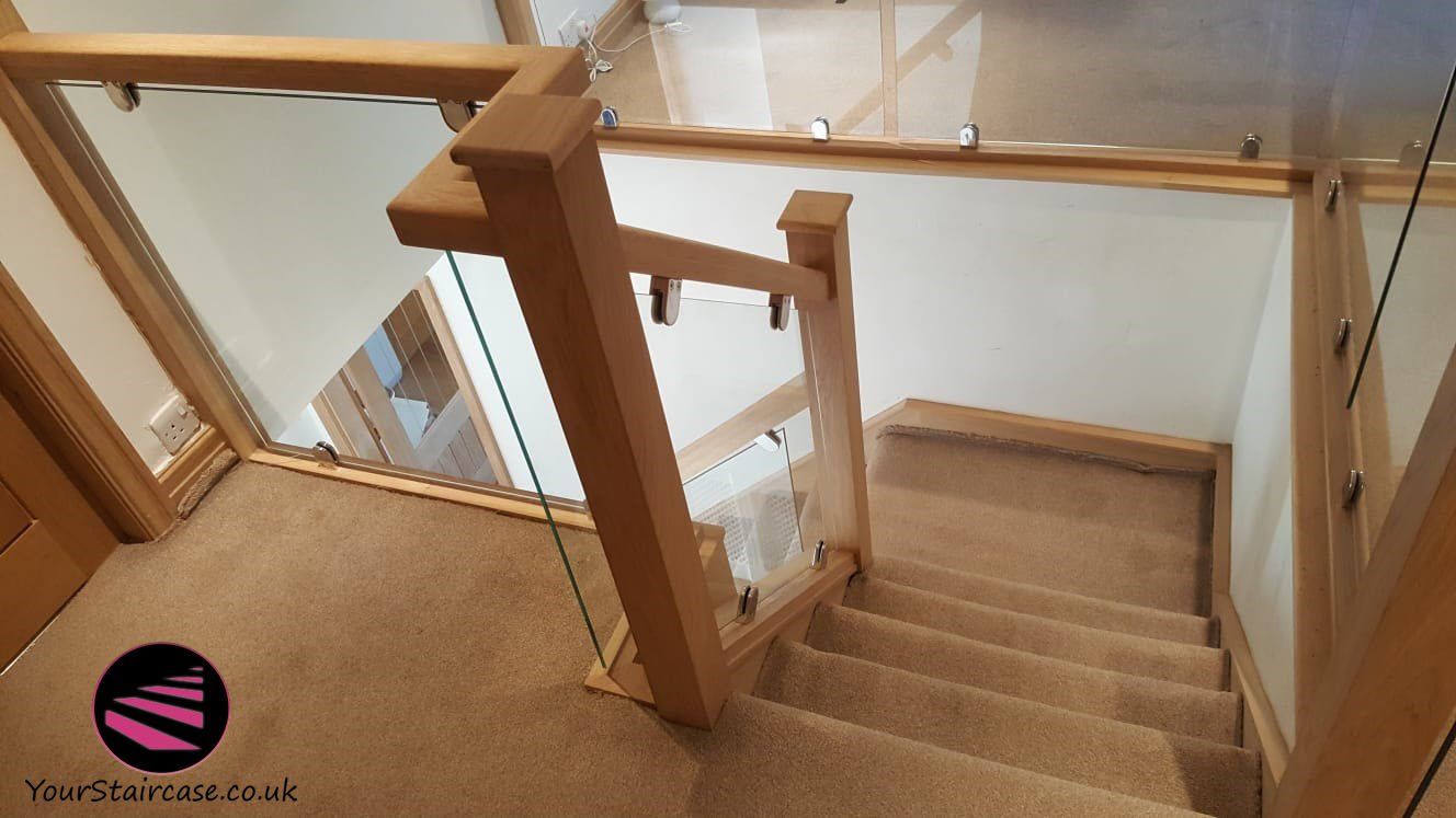 Glass stairway railing