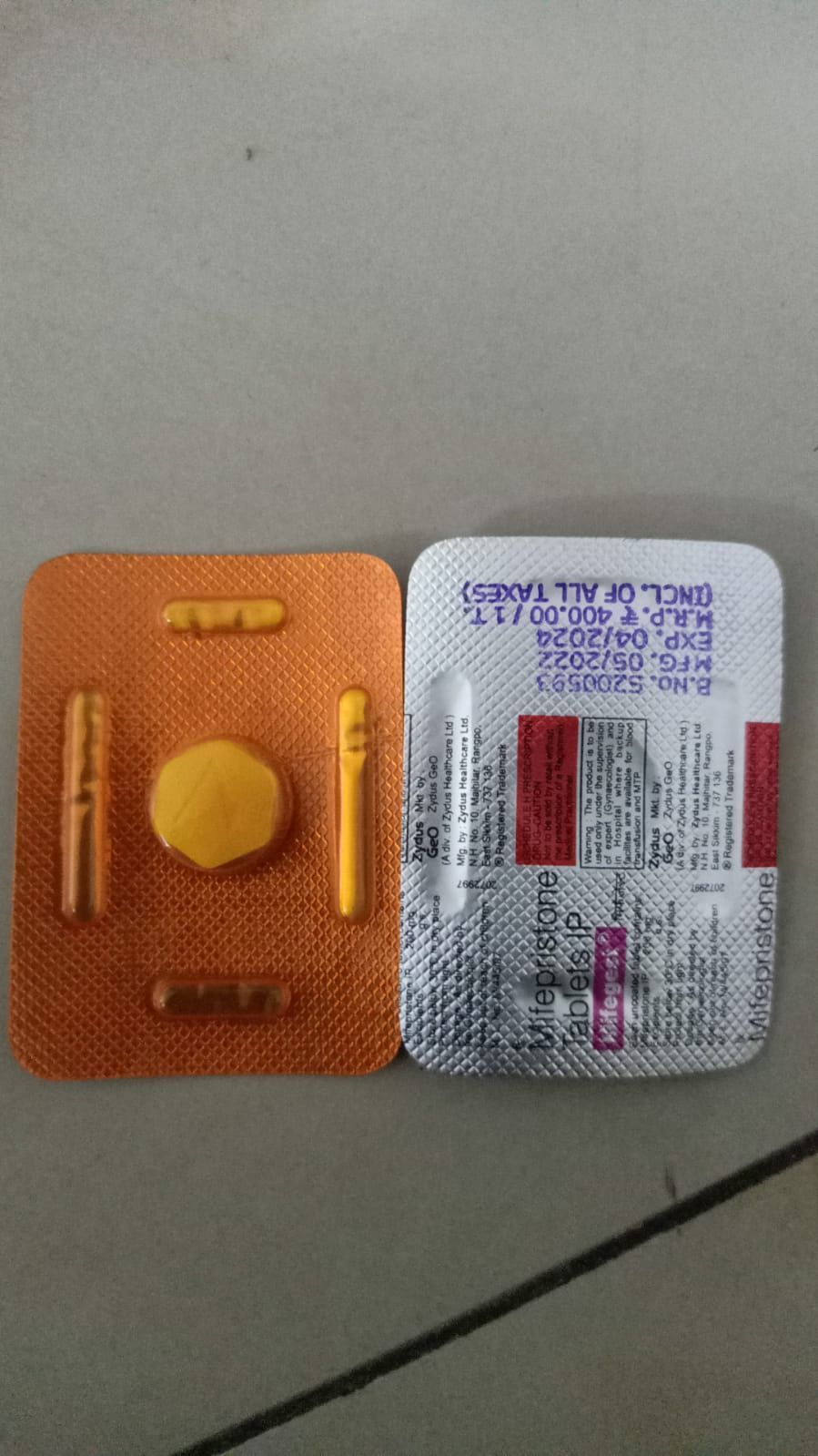 picture showing mifepristone front and back sie together side by side