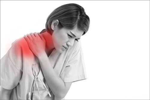 Woman Holding Her Neck — Clearwater, FL — Pain Care Management