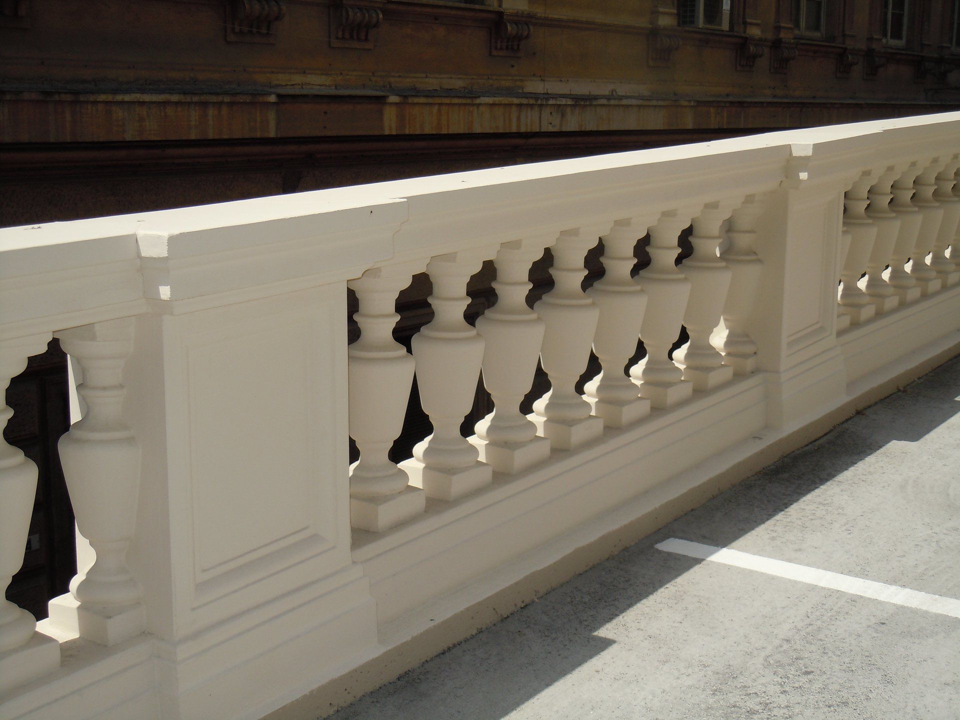 Balaustra su modello via della zecca Genova