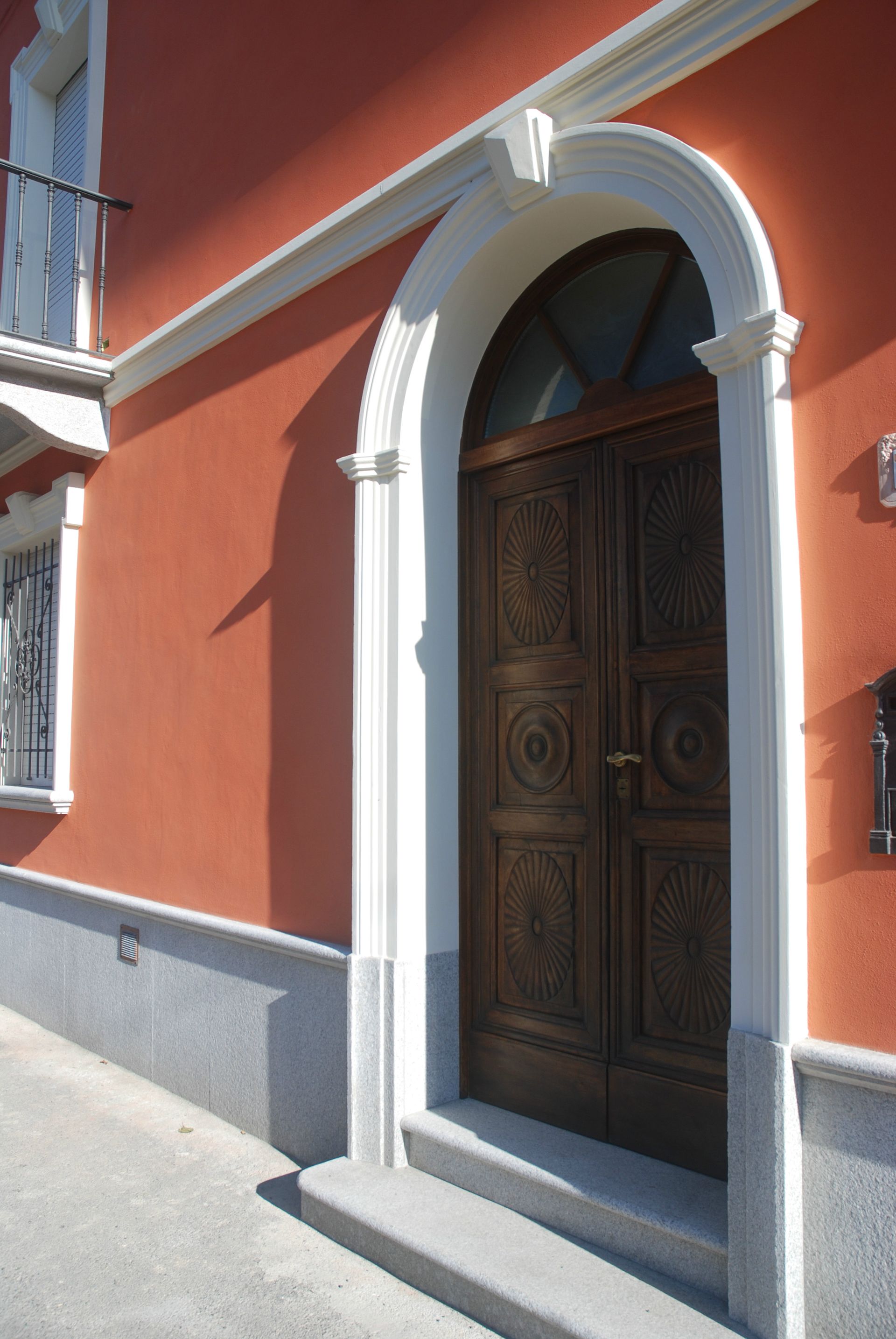 Cornice Portale Arcato su Disegno in c.a. zona Alessandria Complesso Residenziale