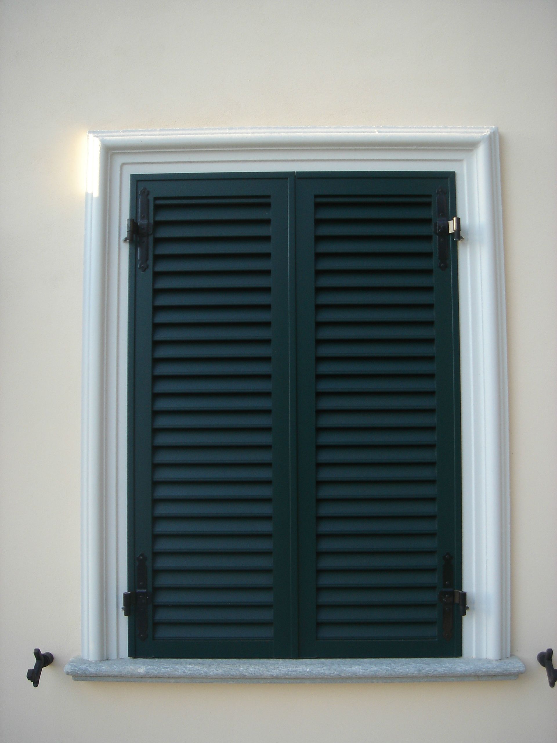 Cornice Modanata per finestre in c.a. Tortona zona Castello