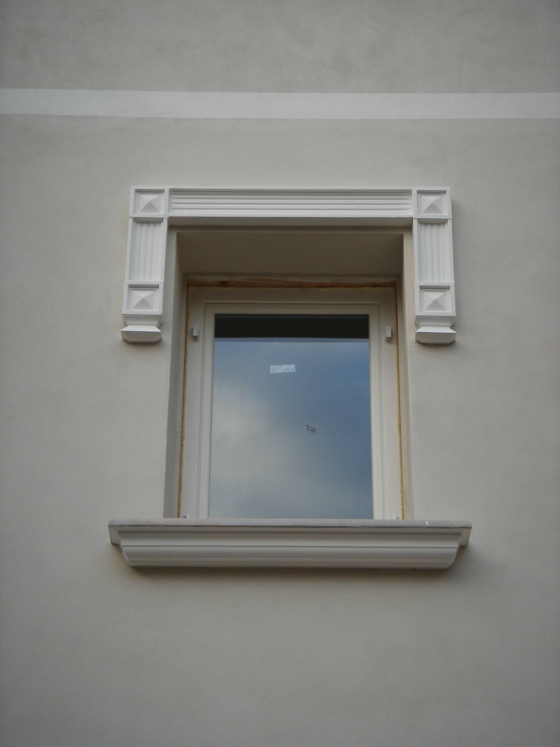 CCornice Modanata su Disegno per finestre in c.a. Alessandria zona Pista