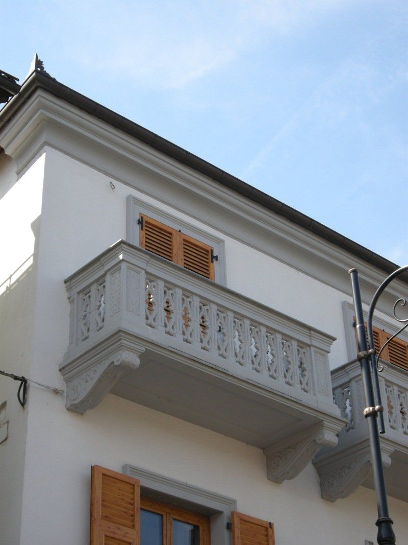 Balcone su modello in ca zona Ovada